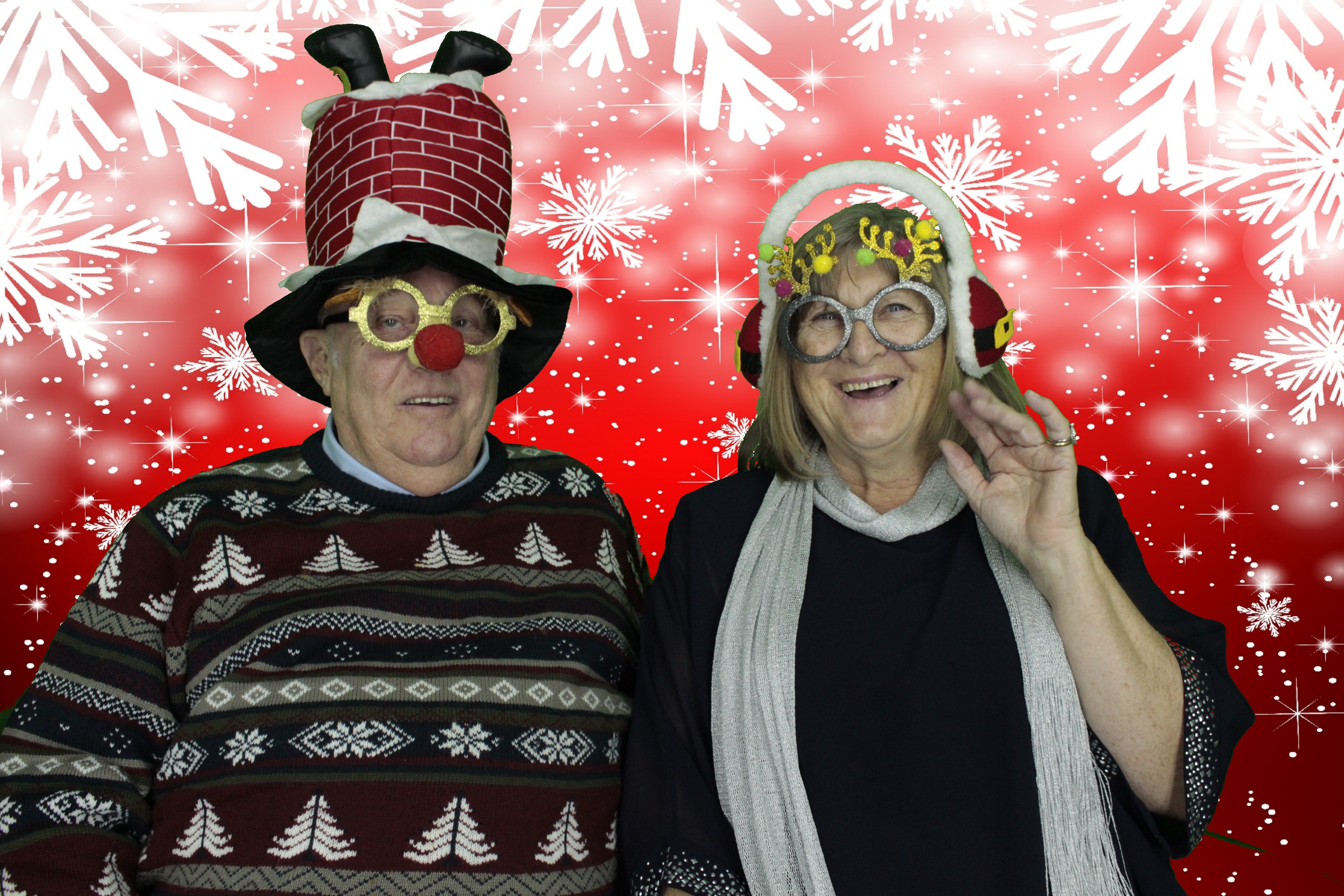 Silvermere Christmas Party | View more photos from the event at gallery.myphotoboothexperience.co.uk/u/MyPhotoBoothExperienceLtd/Silvermere-Christmas-Party-3